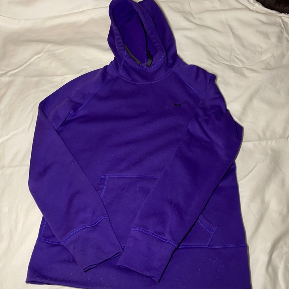 Nike purple hoodie ( medium )